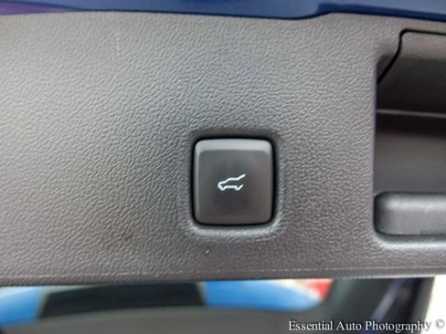 Used 2022 Ford Escape Titanium w/ Titanium Elite Package image 25