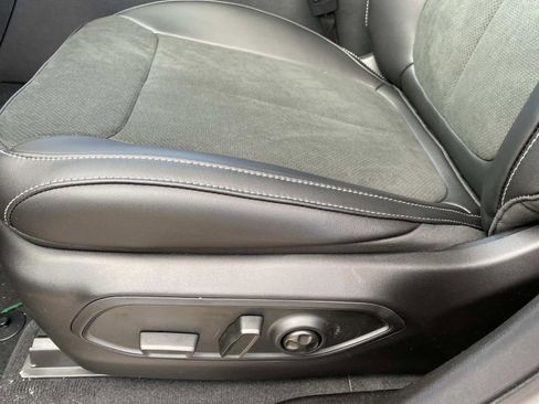 New 2026 Jeep Grand Cherokee Altitude image 10