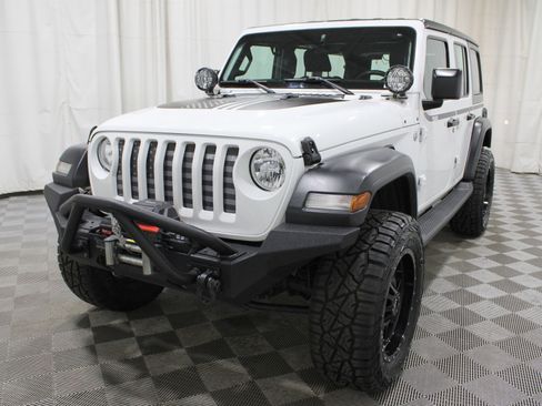 Used 2018 Jeep Wrangler Unlimited Sport image 30