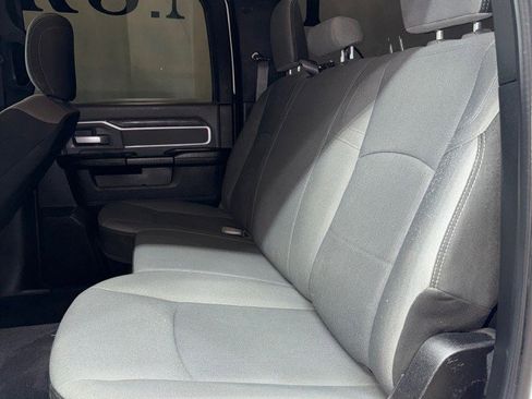 Used 2021 RAM 2500 Big Horn image 31