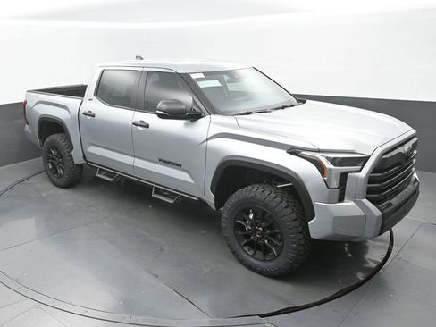 New 2026 Toyota Tundra SR5 AWD/4WD image 27