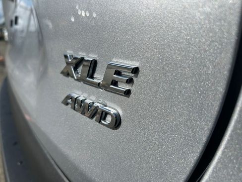 Used 2024 Toyota RAV4 XLE AWD/4WD image 35
