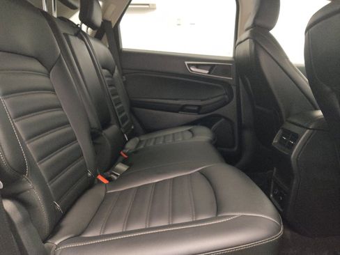 Used 2022 Ford Edge SEL w/ Convenience Package AWD/4WD image 19