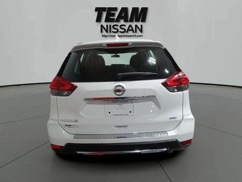 Used 2017 Nissan Rogue S image 5