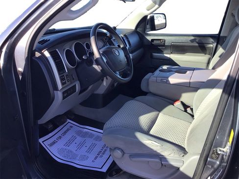 Used 2010 Toyota Tundra 4x4 Double Cab image 8