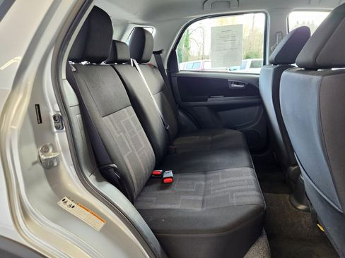 Used 2012 Suzuki SX4 AWD Hatchback image 13