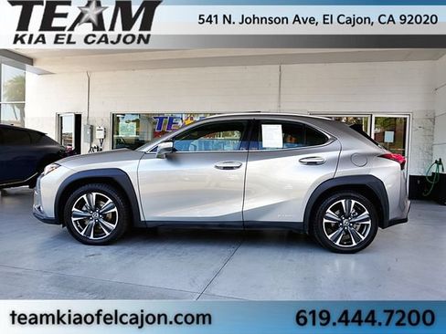 Used 2019 Lexus UX 250h AWD/4WD image 6