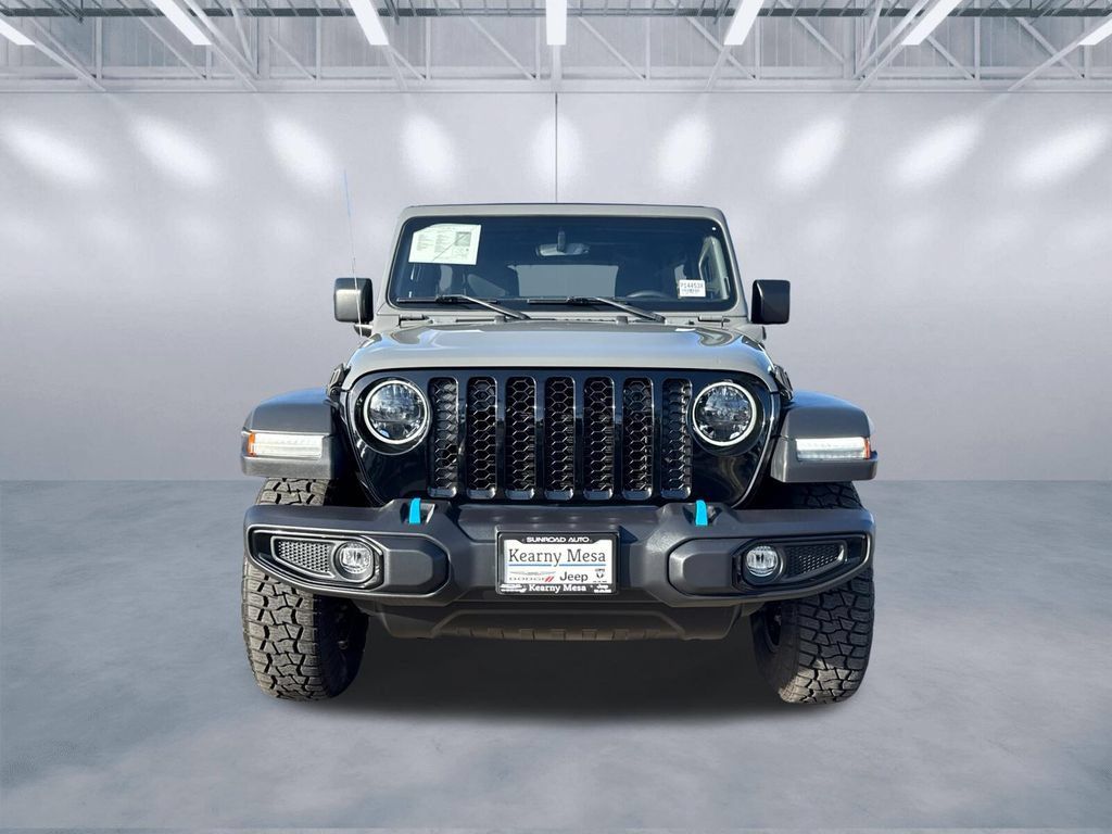 Certified 2023 Jeep Wrangler Unlimited w/ Sun & Screen Package AWD/4WD image 2