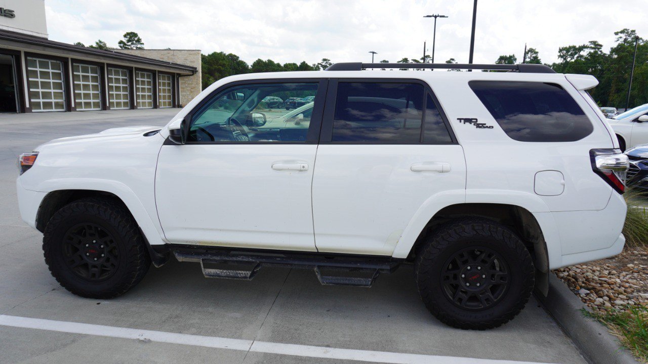 Used 2019 Toyota 4Runner TRD Off-Road AWD/4WD image 6