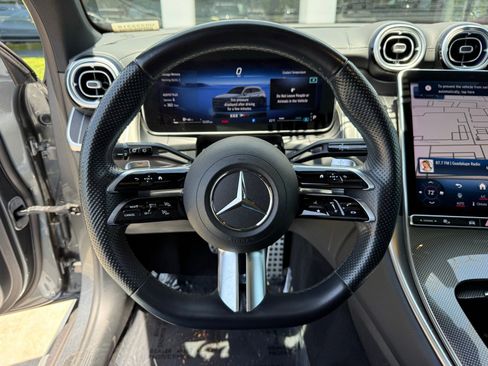 Used 2023 Mercedes-Benz GLC 300 image 32