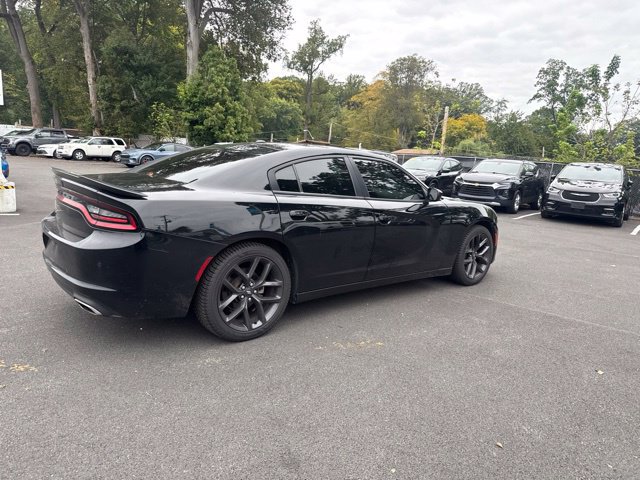 Used 2021 Dodge Charger SXT w/ Blacktop Package RWD image 8