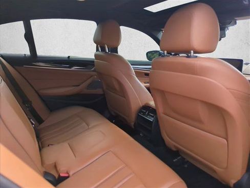 Used 2018 BMW 530i w/ Premium Package RWD image 29