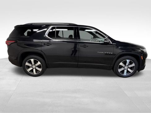 Certified 2023 Chevrolet Traverse LT w/ LT Premium Package AWD/4WD image 10
