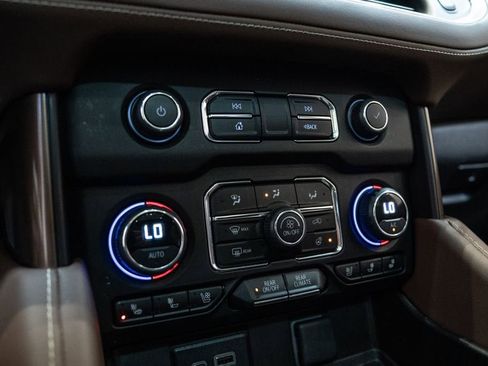 Used 2024 Chevrolet Tahoe High Country w/ Advanced Technology Package AWD/4WD image 29