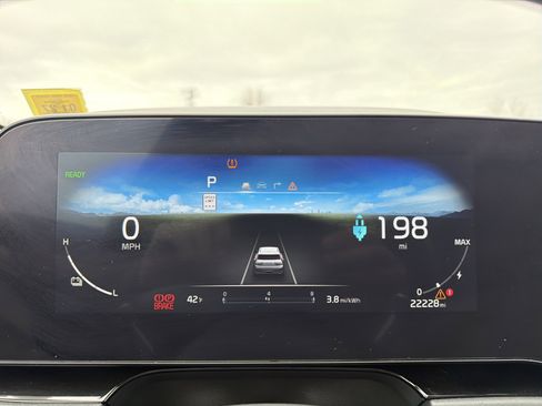 Used 2024 Kia Niro Wind w/ Wind Preserve Package image 18