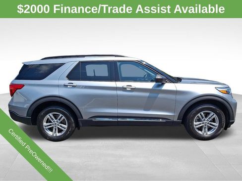 Used 2023 Ford Explorer XLT w/ Equipment Group 202A AWD/4WD image 7