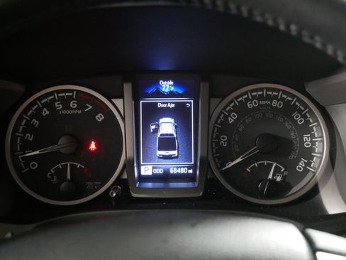 Used 2023 Toyota Tacoma Limited AWD/4WD image 21