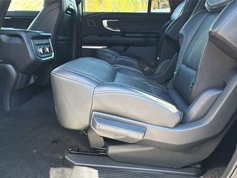 New 2025 Ford Expedition Max Platinum w/ Stealth Performance Package image 21