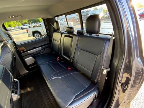 Used 2021 Ford F150 Lariat w/ Max Trailer Tow Package image 20