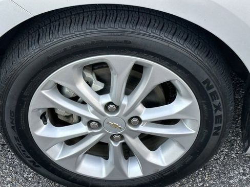 Used 2021 Chevrolet Spark LT image 18