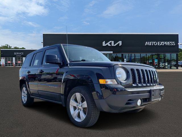 Used 2015 Jeep Patriot Latitude AWD/4WD image 1
