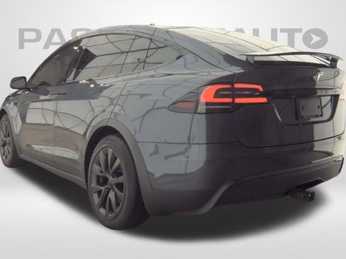 Used 2023 Tesla Model X image 9