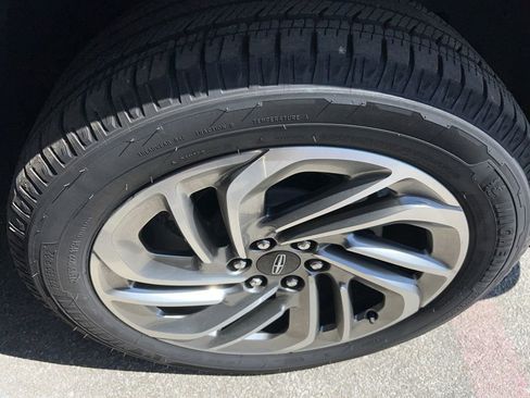 Used 2025 Lincoln Navigator Reserve AWD/4WD image 10