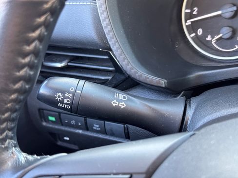 Used 2022 Nissan Sentra SV w/ Trunk Package image 19