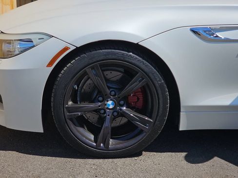 Used 2011 BMW Z4 sDrive35i RWD image 34
