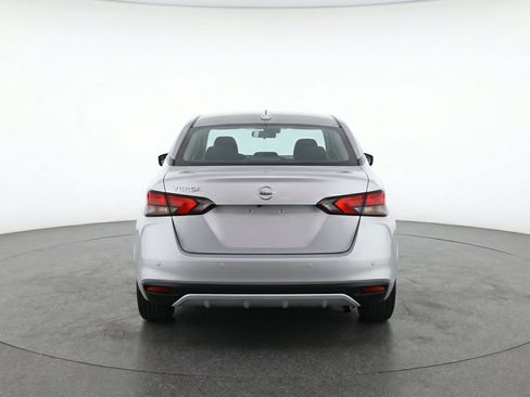 Used 2025 Nissan Versa SV FWD image 7