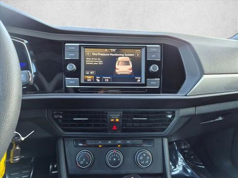 Used 2023 Volkswagen Jetta Sport FWD image 13