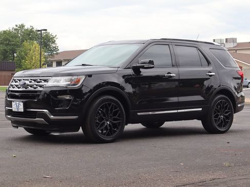 Used 2018 Ford Explorer Limited AWD/4WD image 11