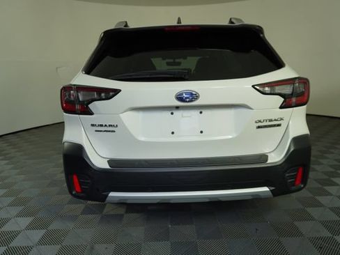 Used 2020 Subaru Outback Touring XT AWD/4WD image 6