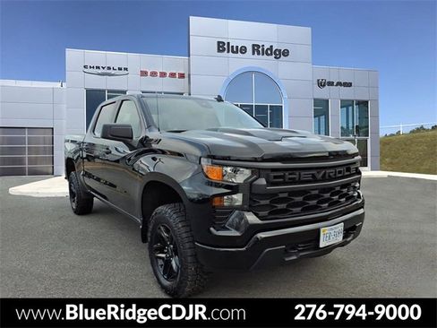 Used 2024 Chevrolet Silverado 1500 Custom Trail Boss w/ Midnight Edition image 1