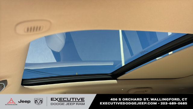 Used 2022 Jeep Grand Cherokee Limited AWD/4WD image 12