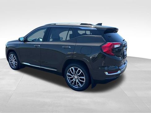 Used 2023 GMC Terrain Denali AWD/4WD image 3