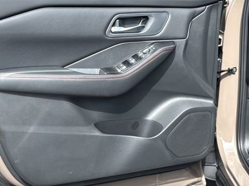 New 2026 Nissan Rogue SV AWD/4WD image 23