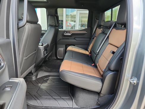 New 2026 Chevrolet Silverado 1500 High Country AWD/4WD image 28