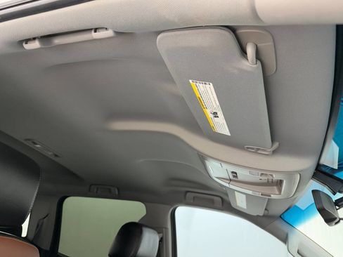 Used 2017 Chevrolet Silverado 1500 LT w/ Texas Edition image 41