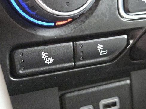 Used 2024 Chevrolet Suburban LT image 11