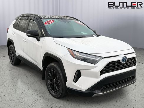 Certified 2024 Toyota RAV4 XSE AWD/4WD image 8