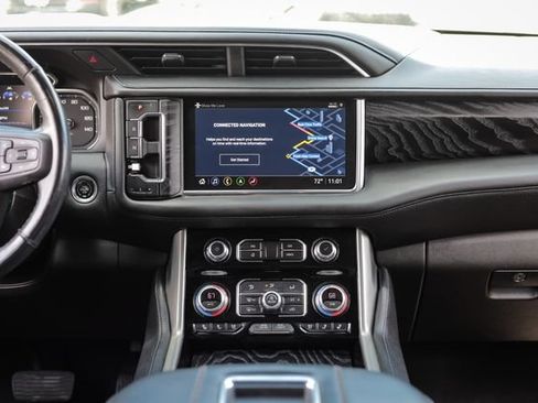 Used 2021 GMC Yukon XL Denali w/ Denali Premium Package AWD/4WD image 33