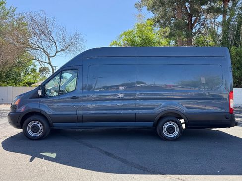 Used 2019 Ford Transit 250 148 High Roof Extended RWD image 4