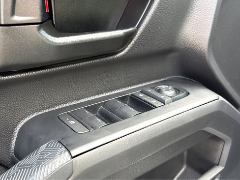 Used 2024 Toyota Tacoma SR5 image 21