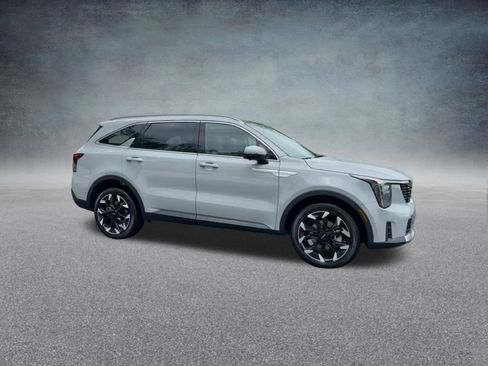 Used 2024 Kia Sorento SX image 27