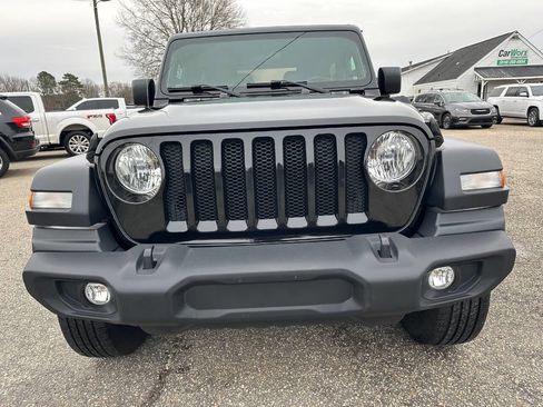 Used 2018 Jeep Wrangler Sport image 13