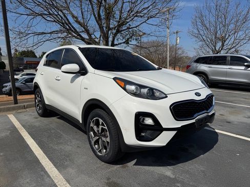 Used 2021 Kia Sportage LX image 1