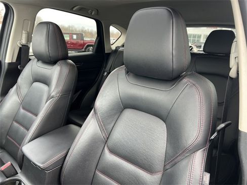 Used 2024 MAZDA CX-5 Carbon Edition image 16
