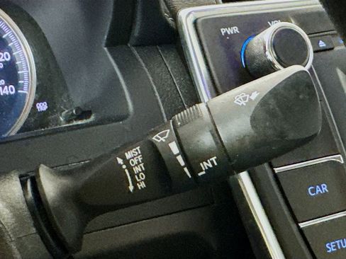 Used 2016 Toyota Camry LE image 13