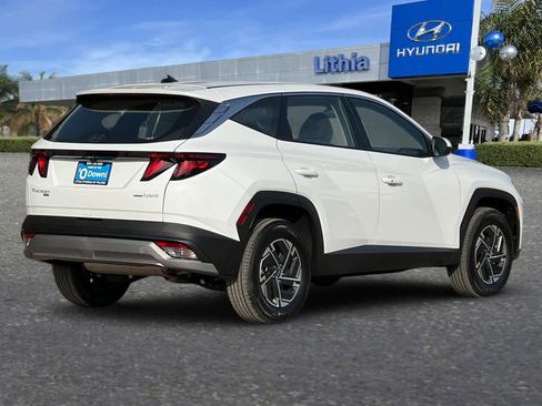 New 2026 Hyundai Tucson Blue SE image 2
